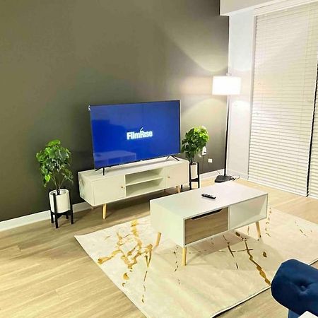 Private Bedroom Fountain Square - Shared إنديانابوليس المظهر الخارجي الصورة