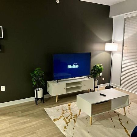 Private Bedroom Fountain Square - Shared إنديانابوليس المظهر الخارجي الصورة