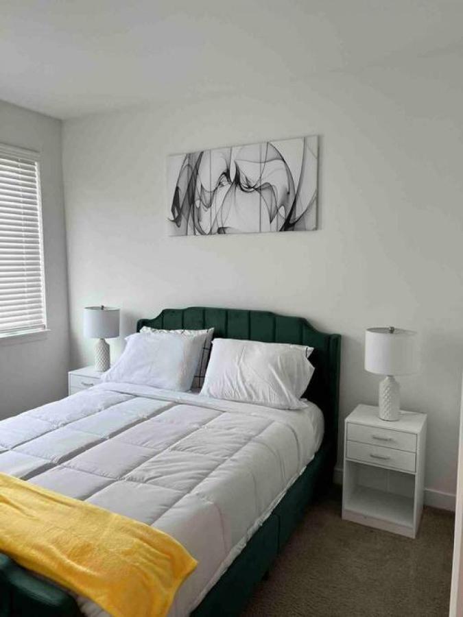Private Bedroom Fountain Square - Shared إنديانابوليس المظهر الخارجي الصورة